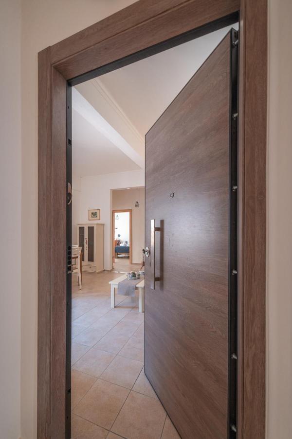 הרקליון Stylish Central Renovated Apartment מראה חיצוני תמונה